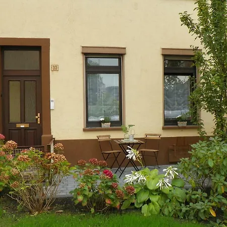 Kleines, Charmantes Ferienapartment In Bahnhofsnahe * Trier