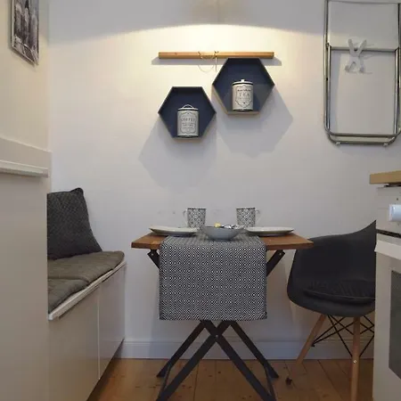 Kleines, Charmantes Ferienapartment In Bahnhofsnahe Trier